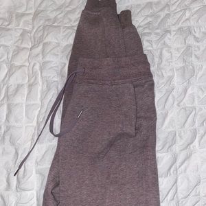 Lululemon Joggers - Size 4 10/10 condition